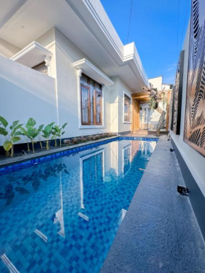 Hening Pool Residence